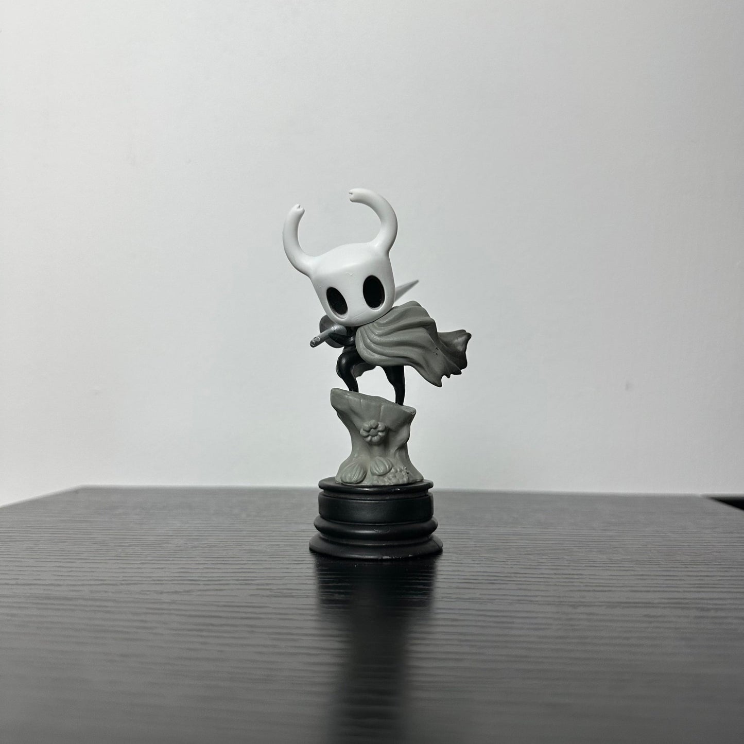 Hollow Figure - hollowmarket